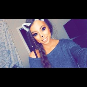 Meet your Posher, Alyssa